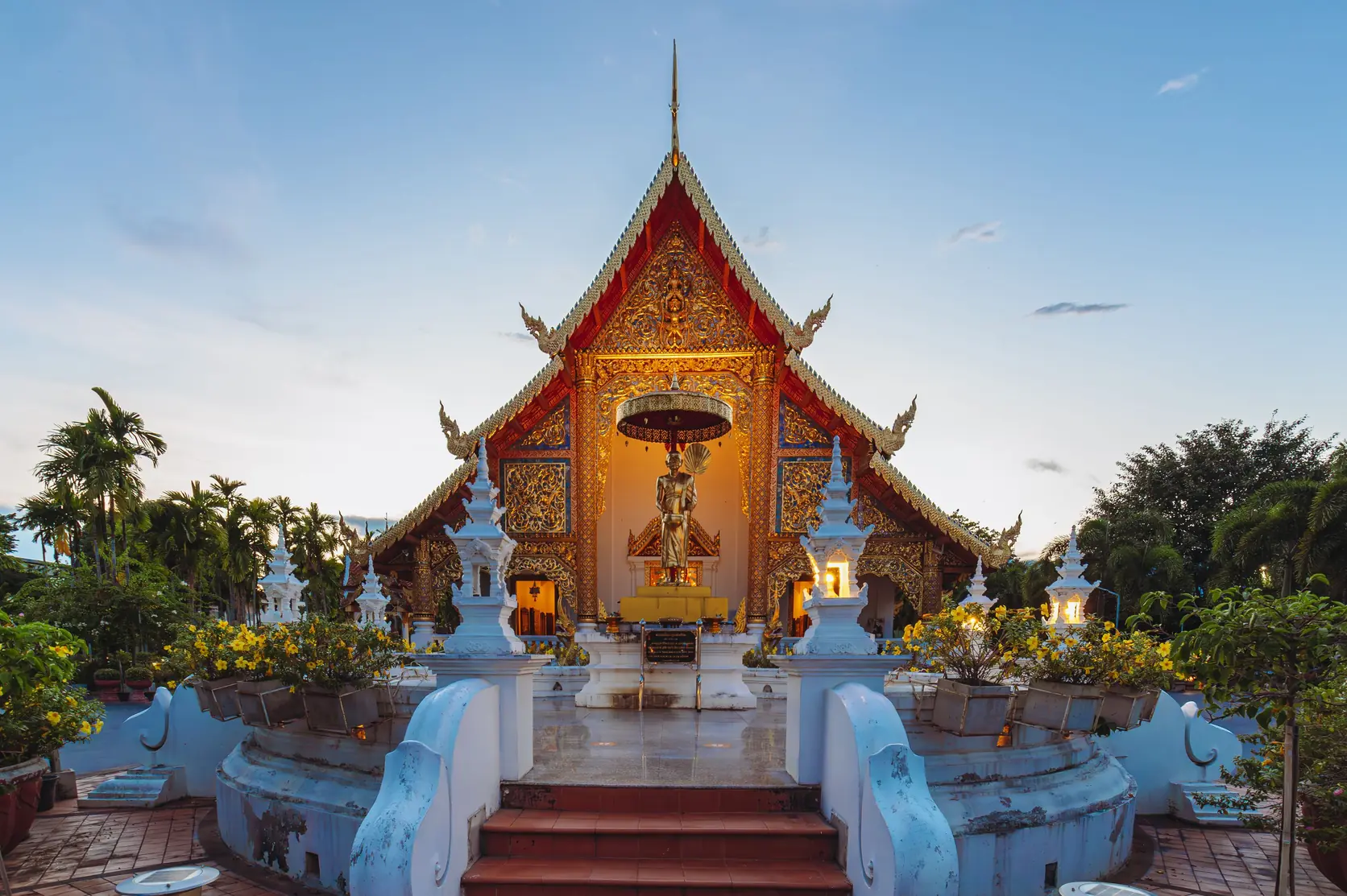 Eine Halle im Lanna-Stil im Wat Phra Singh, Chiang Mai